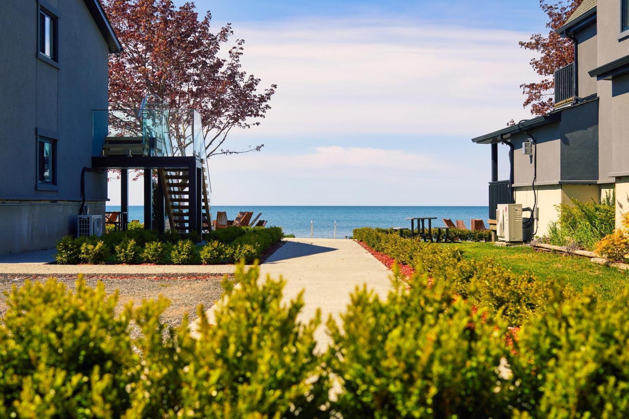 The Long Beach Resort - Beachfront Cottages & Townhouse Suites Wainfleet Εξωτερικό φωτογραφία