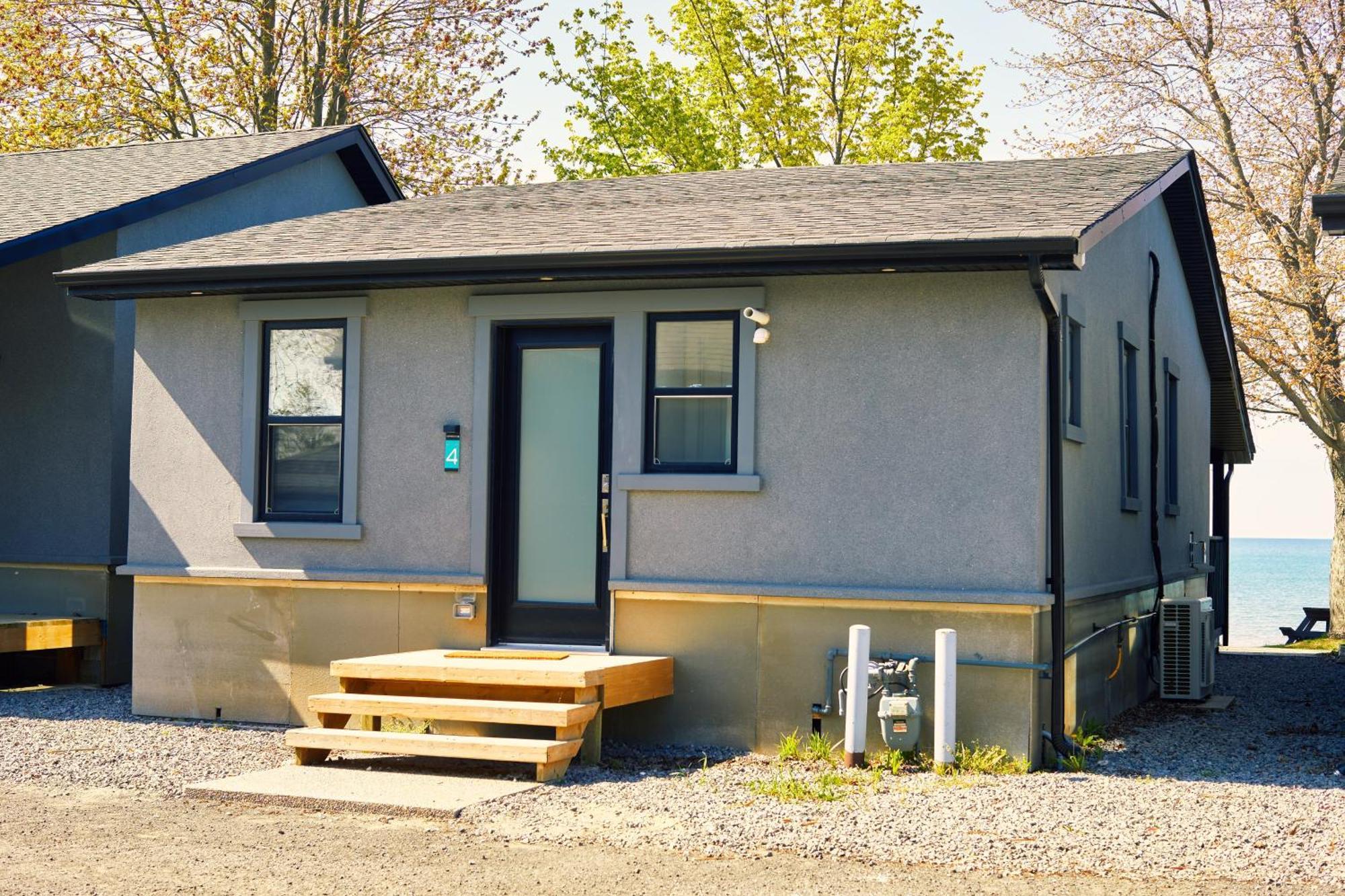 The Long Beach Resort - Beachfront Cottages & Townhouse Suites Wainfleet Εξωτερικό φωτογραφία