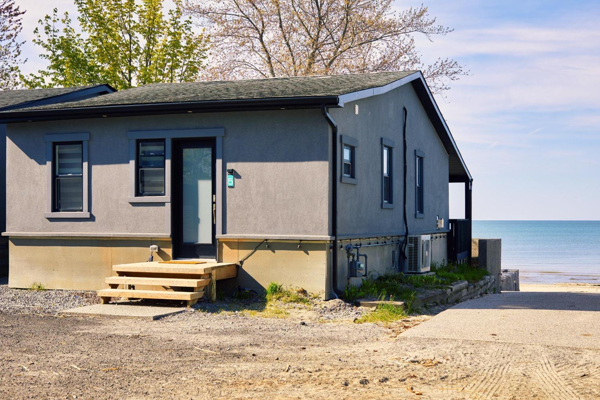 The Long Beach Resort - Beachfront Cottages & Townhouse Suites Wainfleet Εξωτερικό φωτογραφία